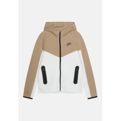 Nike Tech Fleece | Ropa Nike - JD Sports